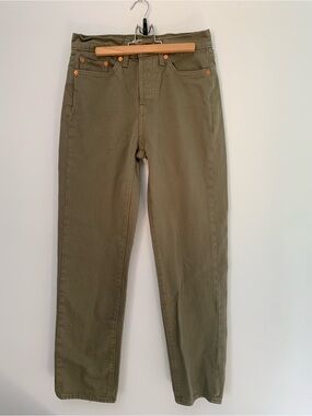 Olive Green Wedgie Straight Levi’s Jeans